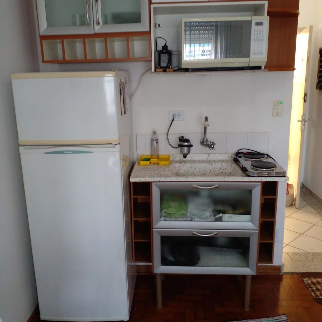 2 Dormitorios, Wifi, Ponta Da Praia, Predio Em Frente Ao Mar - Apartamento *